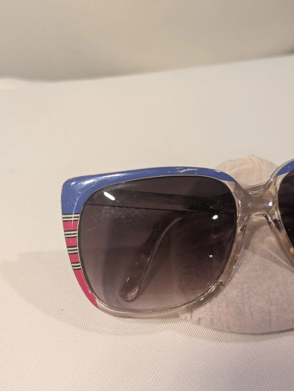 Vintage 1980s Taiwan ROC Oversized Square Sunglasses Clear Red Blue Retro